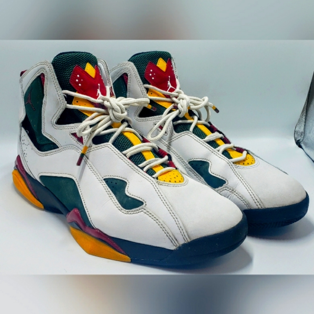 Air Jordan True Flight White Fir Amarillo CT1493-100 MENS SIZE 8